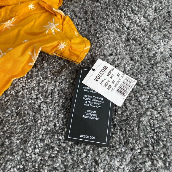 Volcom Women’s sun dress - Picture 3 of 3